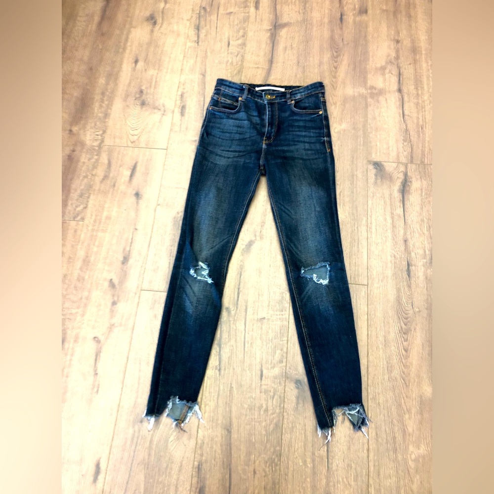 ZARA TRAFALUC RIPPED SKINNY JEANS FRAYD HEM IN SIZE 4